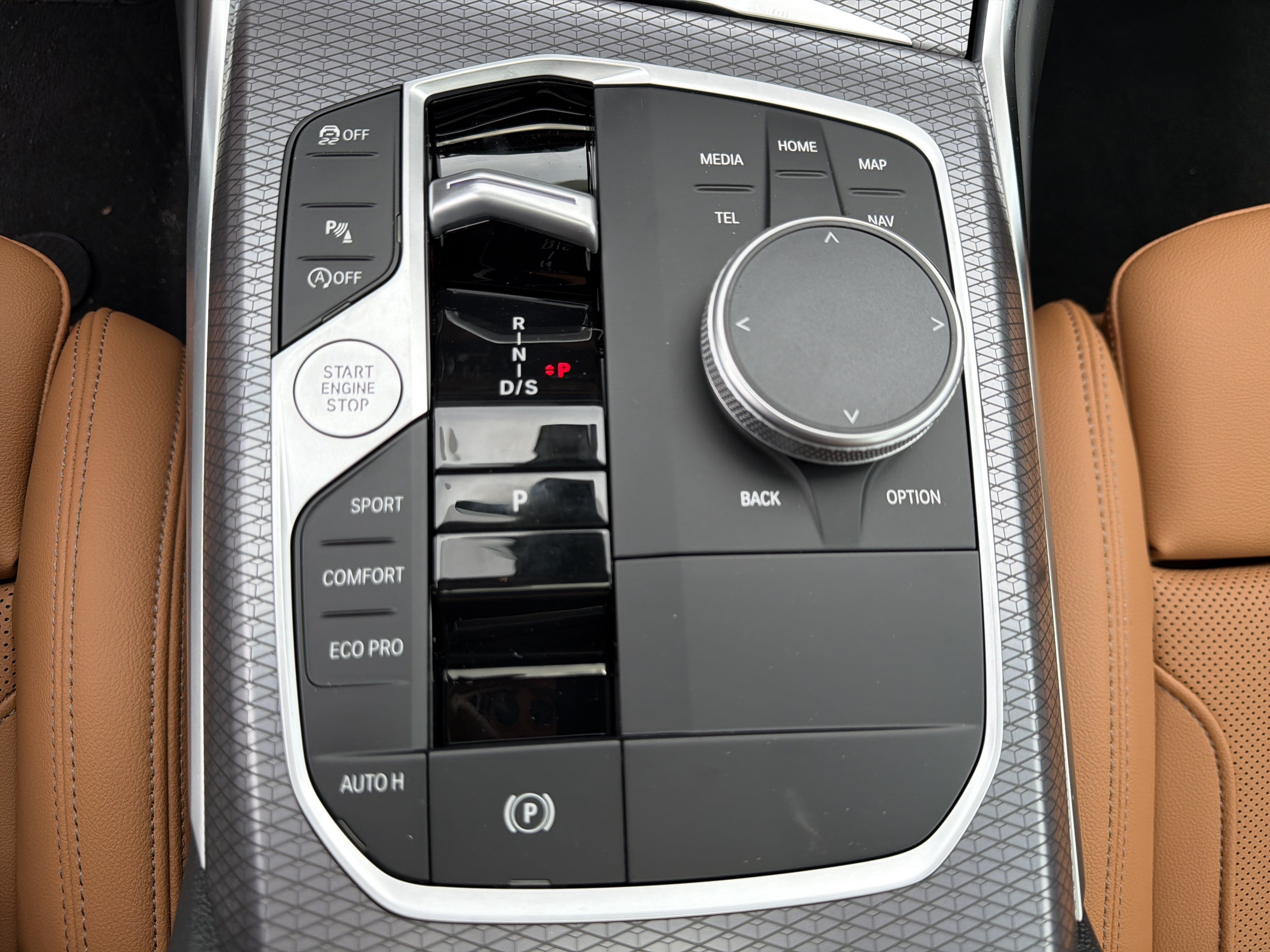 New 2026 BMW 330i Sedan w/ Convenience Package RWD image 12