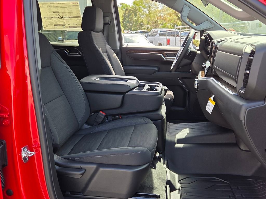 New 2026 GMC Sierra 1500 SLE image 13