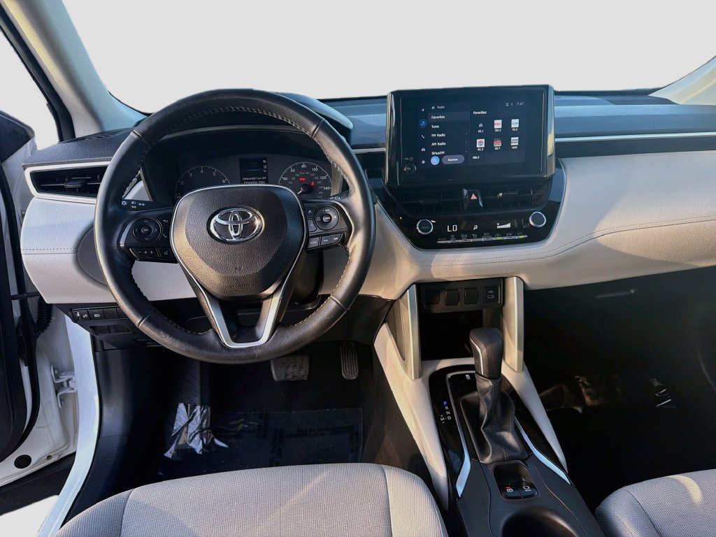 Used 2023 Toyota Corolla Cross LE w/ Moonroof Package AWD/4WD image 20