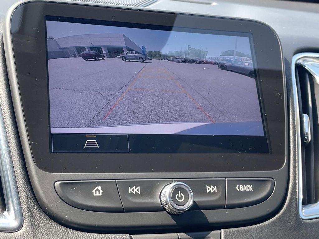 Used 2024 Chevrolet Malibu LT FWD image 19