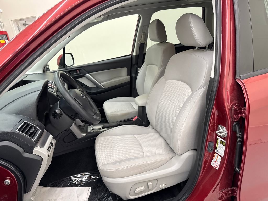 Used 2016 Subaru Forester 2.5i Premium AWD/4WD image 13