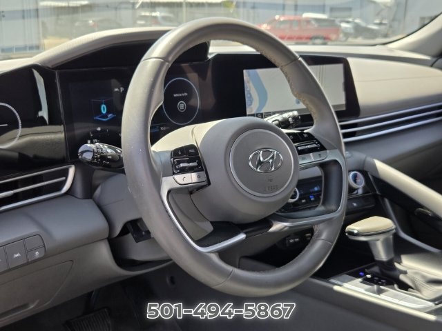 Used 2023 Hyundai Elantra SEL w/ Convenience Package FWD image 10