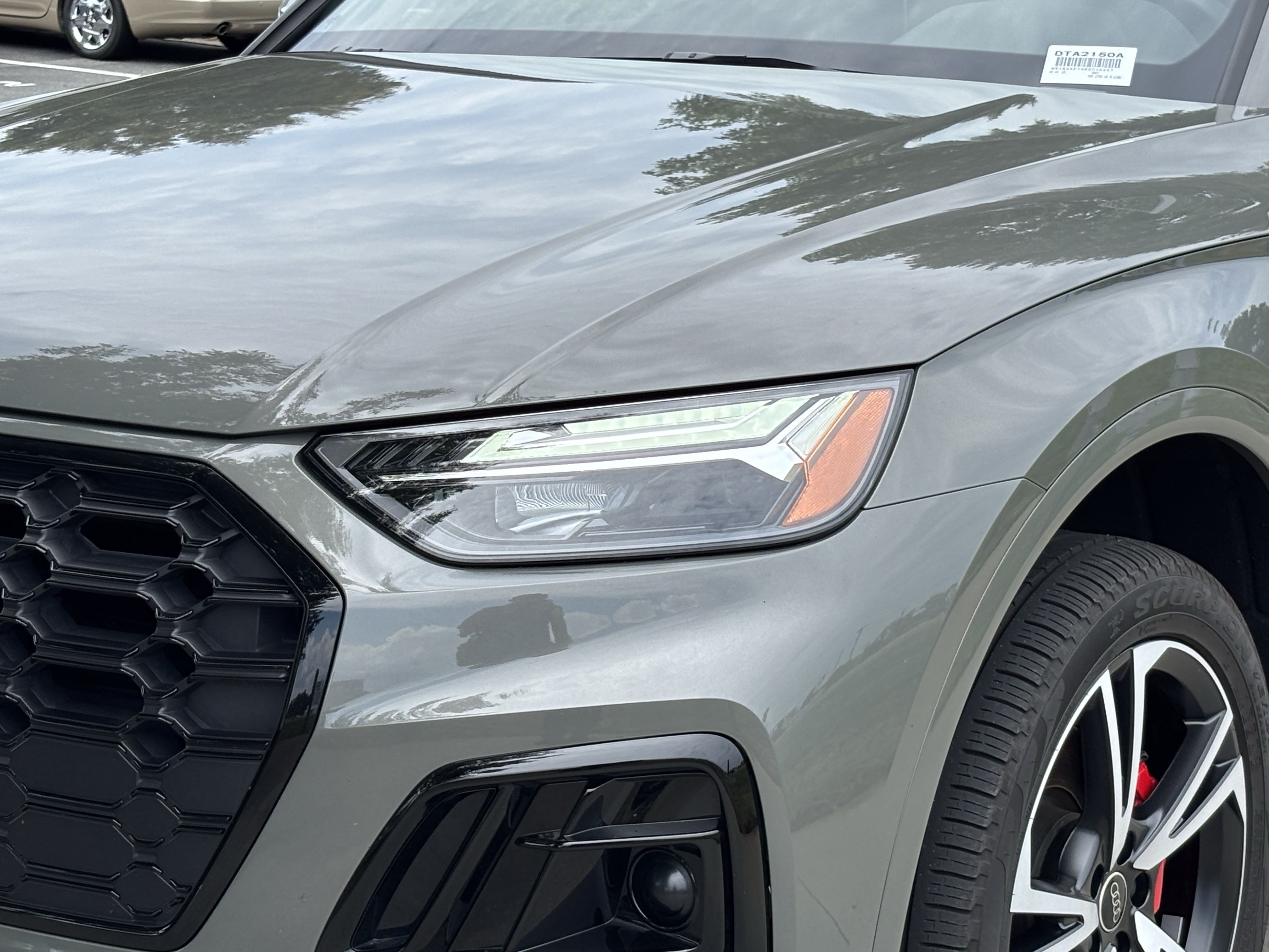 Certified 2025 Audi Q5 2.0T Premium Plus AWD/4WD image 6