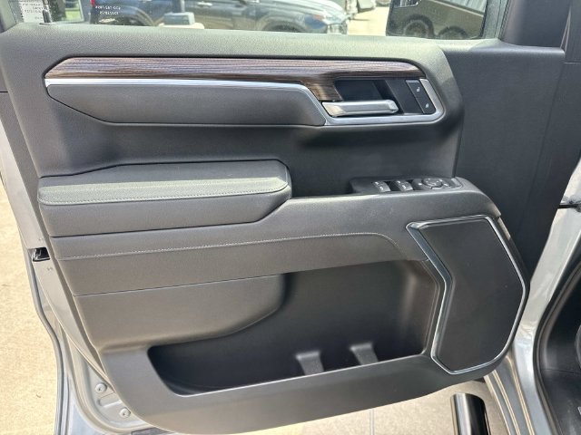 Used 2025 Chevrolet Silverado 1500 RST w/ LPO, Dark Essentials Package RWD image 25