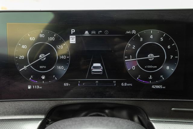 Used 2023 Kia Sportage SX image 9