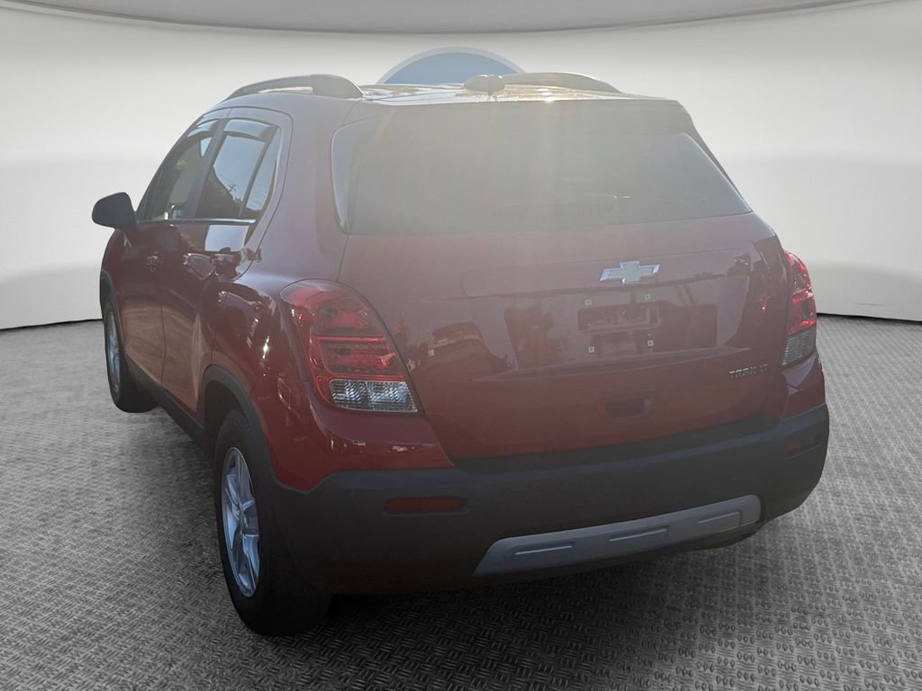 Used 2016 Chevrolet Trax LT w/ LPO, Cargo Package FWD image 6