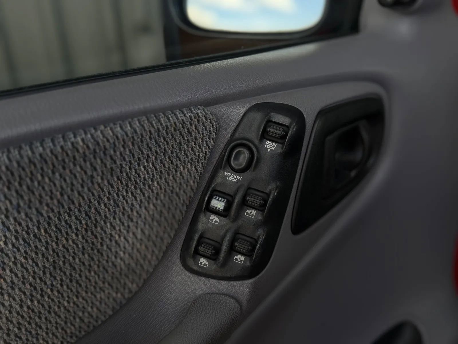 Used 1998 Dodge Durango 4WD image 22