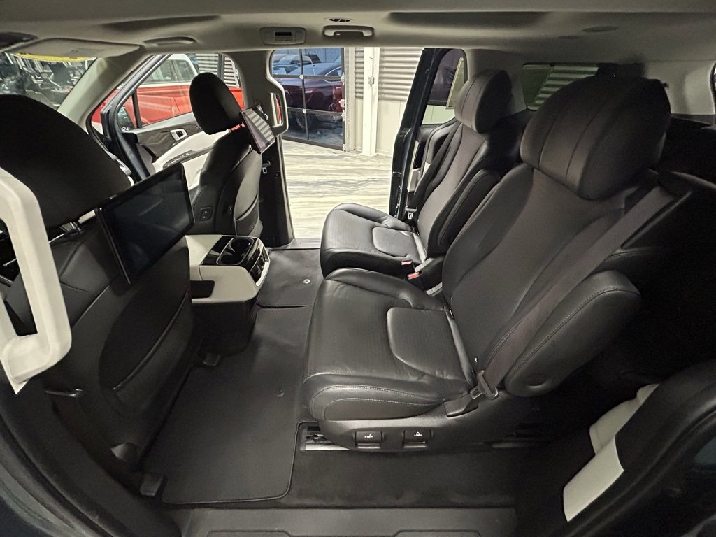 Used 2022 Kia Carnival SX Prestige image 46