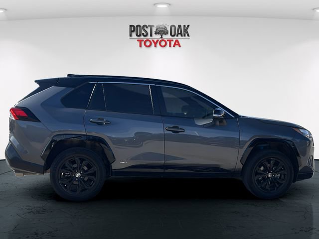 Used 2022 Toyota RAV4 XSE image 8