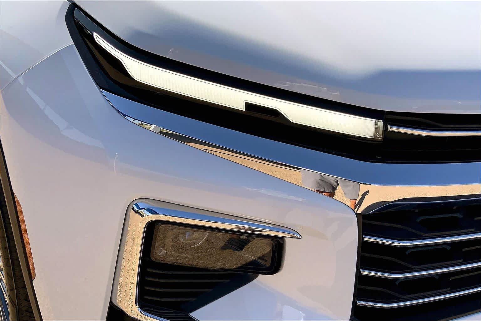 Used 2025 Chevrolet Traverse LT FWD image 28