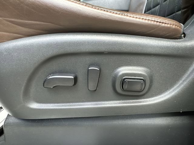 Used 2017 Nissan Titan Platinum Reserve image 20