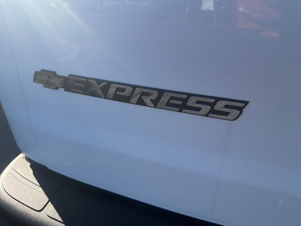 New 2025 Chevrolet Express 2500 Work Van w/ Driver Convenience Package image 37
