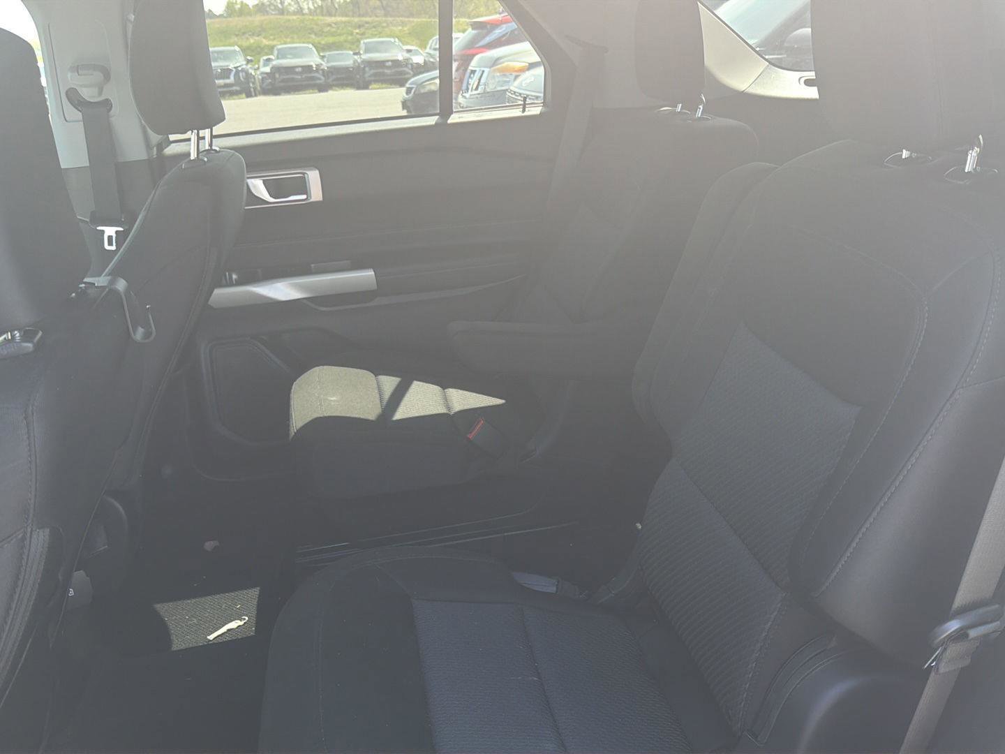 Used 2023 Ford Explorer XLT image 7