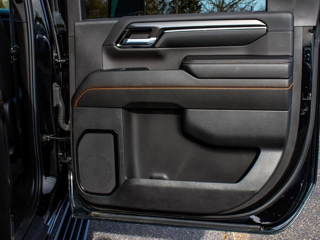 Used 2024 GMC Sierra 3500 AT4 w/ AT4 Premium Plus Package image 12