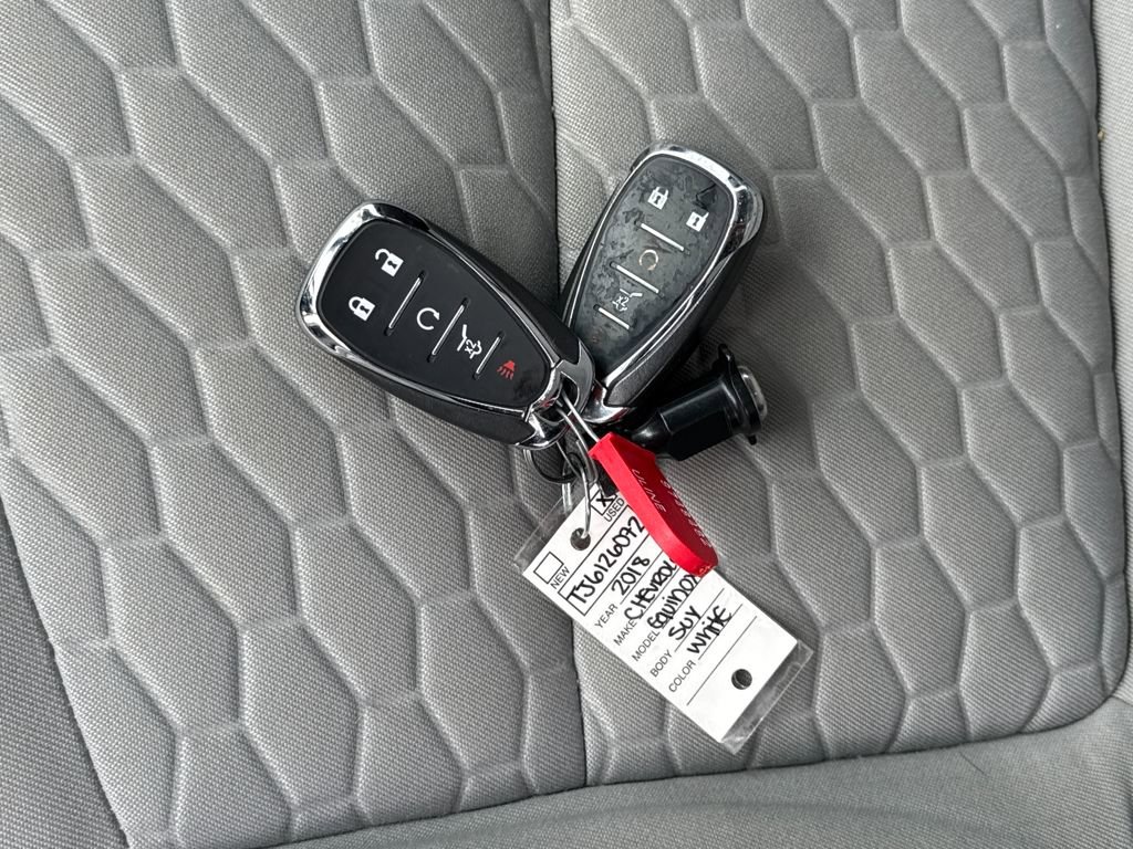 Used 2018 Chevrolet Equinox LT w/ Sun & Infotainment Package image 29