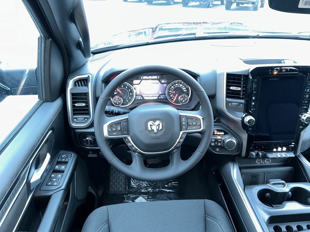 New 2026 RAM 1500 4x4 Crew Cab image 16