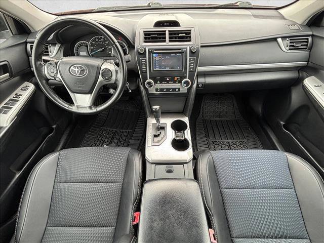 Used 2013 Toyota Camry SE image 16
