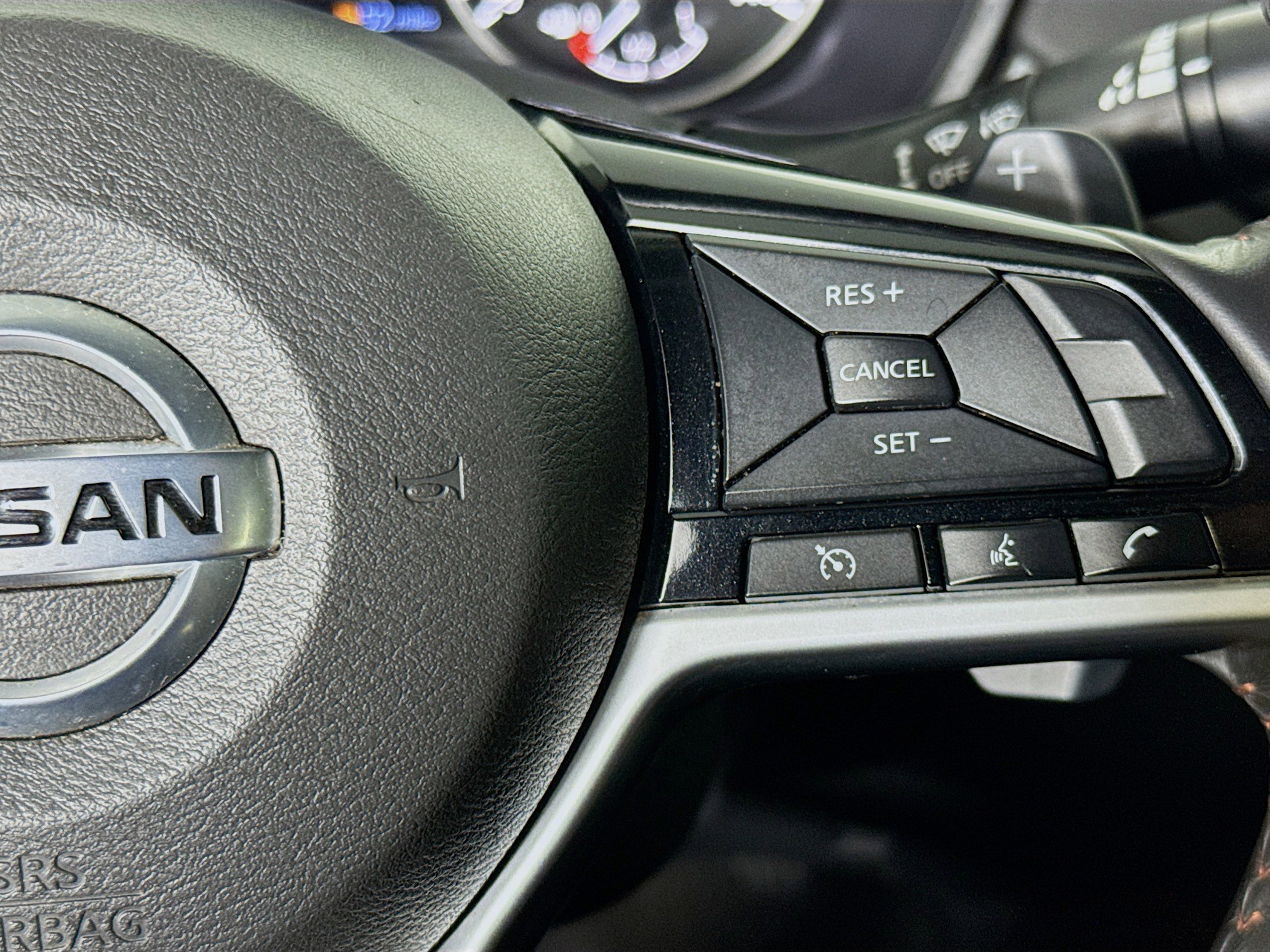 Used 2020 Nissan Altima 2.5 SR FWD image 14