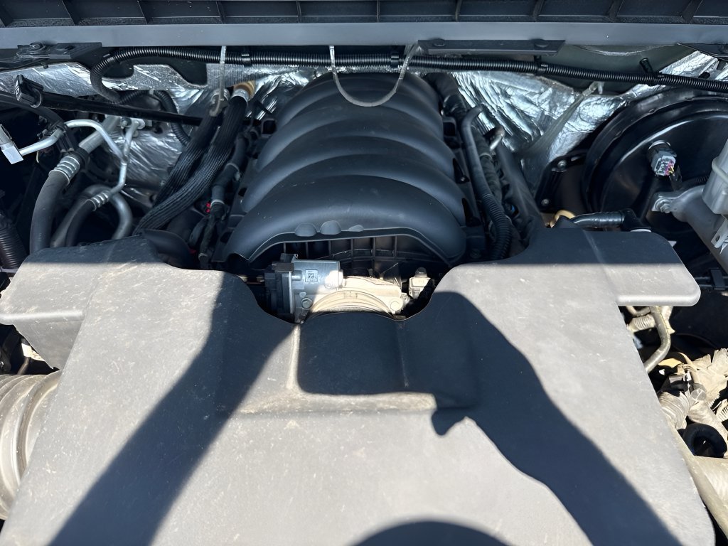 Used 2017 Chevrolet Silverado 1500 LT w/ All Star Edition AWD/4WD image 29