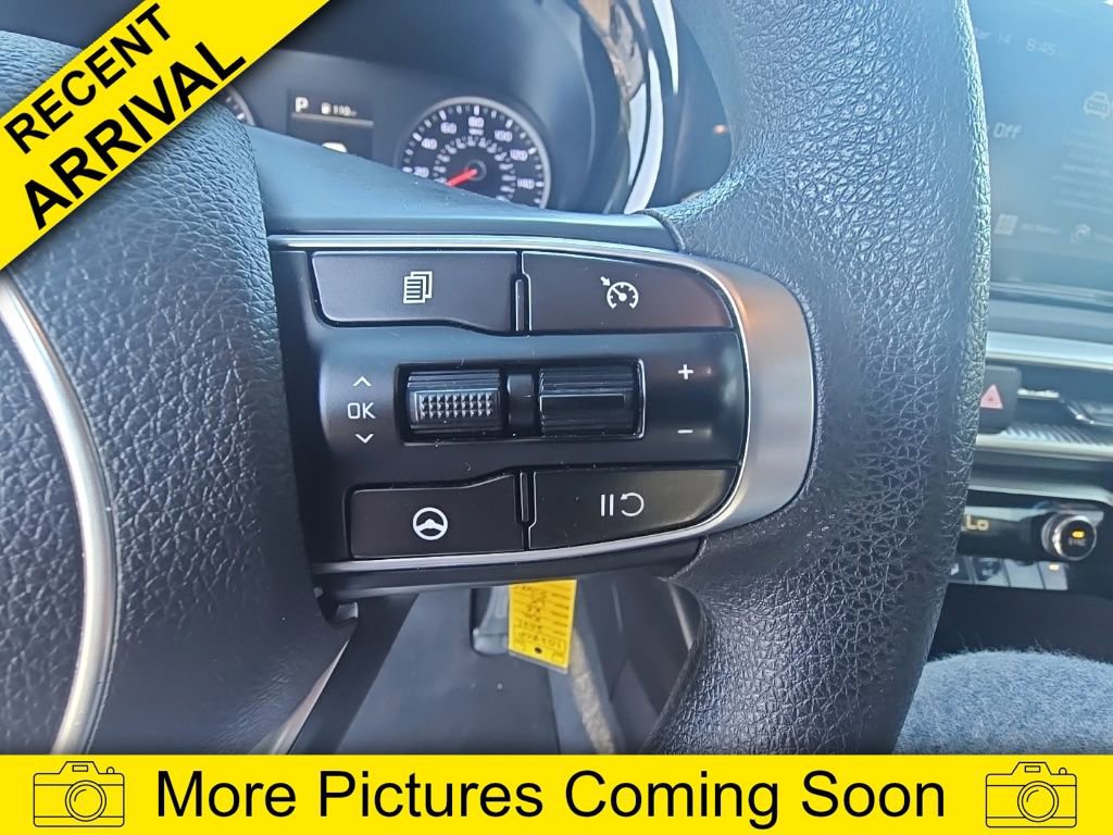 Used 2021 Kia K5 LX image 10