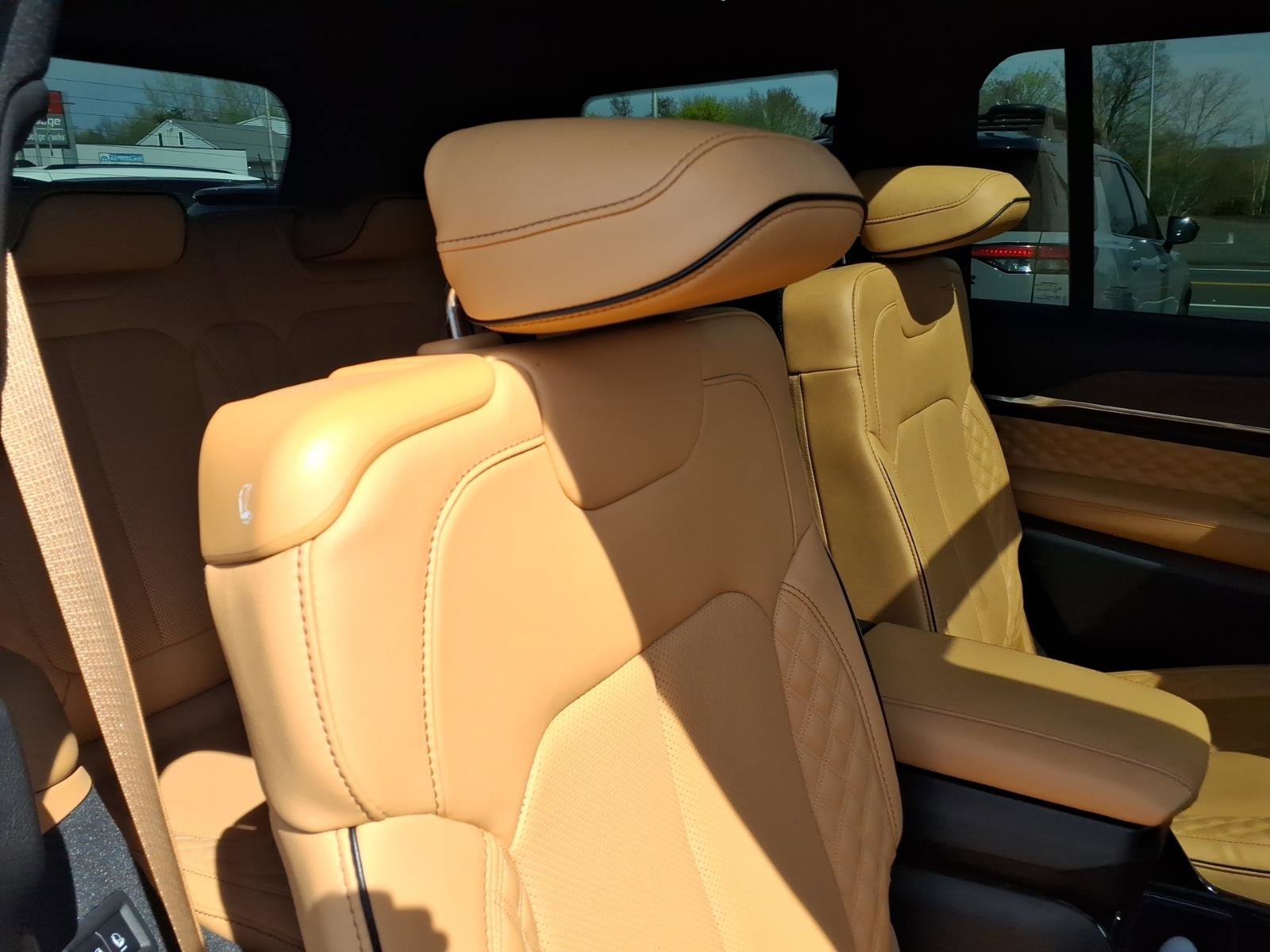 Certified 2024 Jeep Grand Cherokee L Summit AWD/4WD image 24