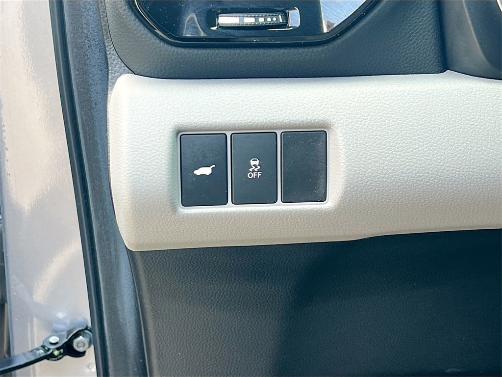 Used 2025 Honda Pilot EX-L image 10