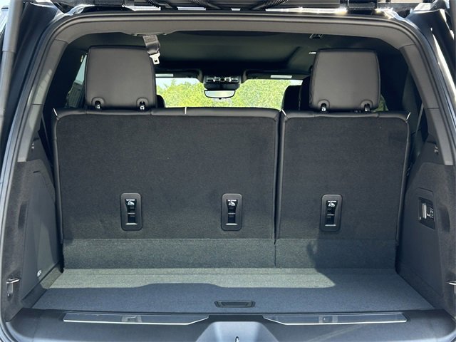 New 2025 Cadillac Escalade Premium Luxury image 9