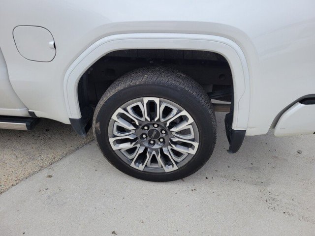 Used 2024 GMC Sierra 1500 Denali Ultimate AWD/4WD image 10