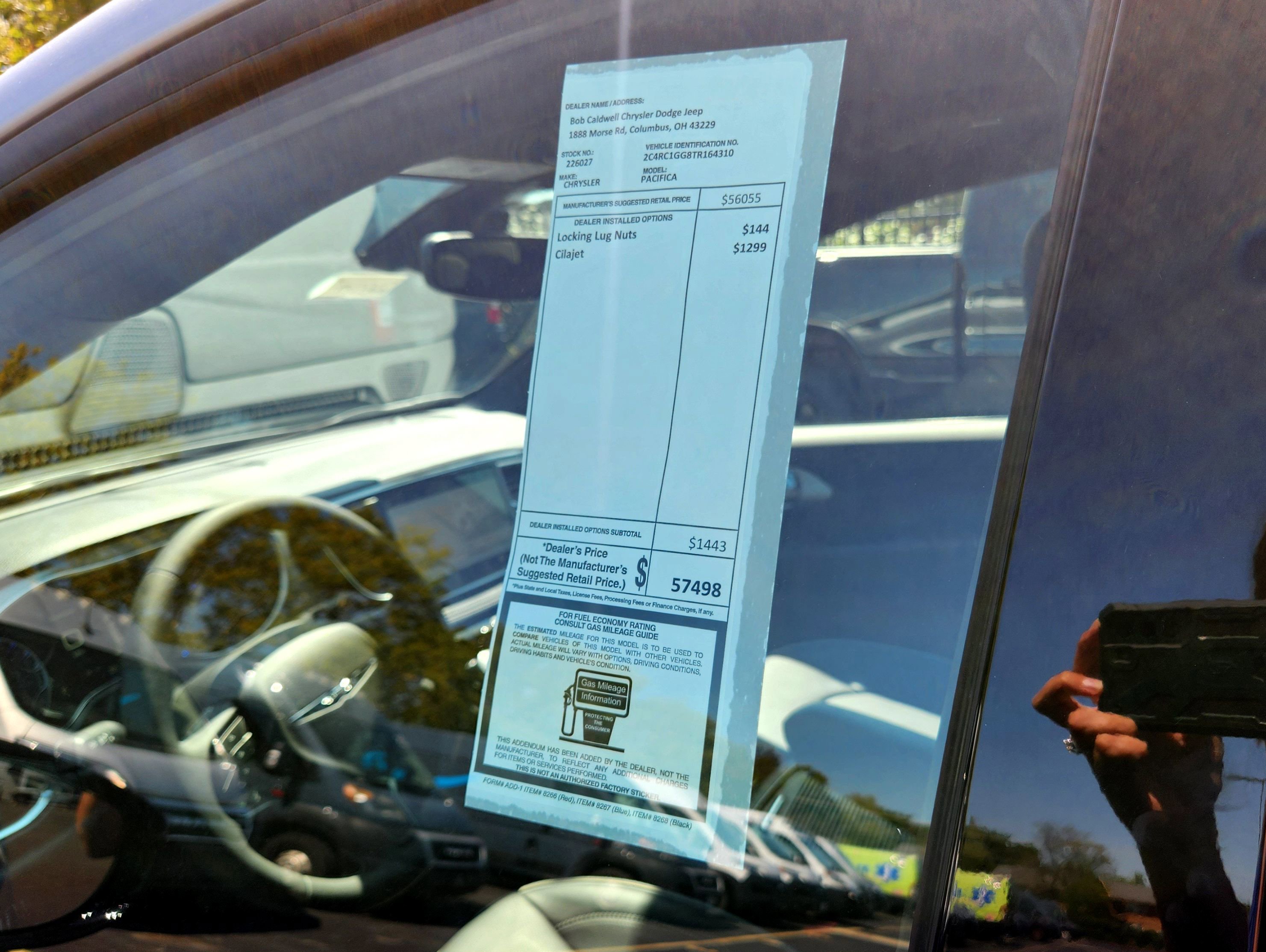 New 2026 Chrysler Pacifica Limited w/ Uconnect Theater Family Group image 41