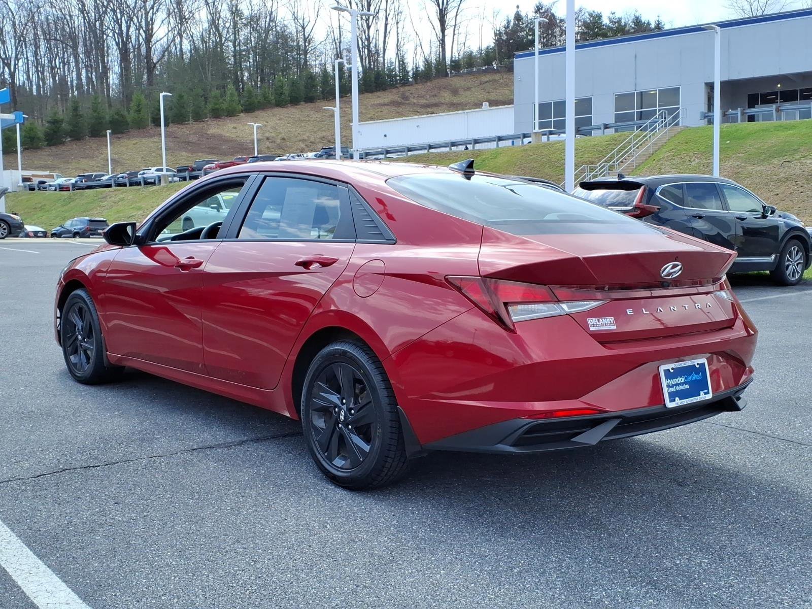 Used 2023 Hyundai Elantra SEL image 6
