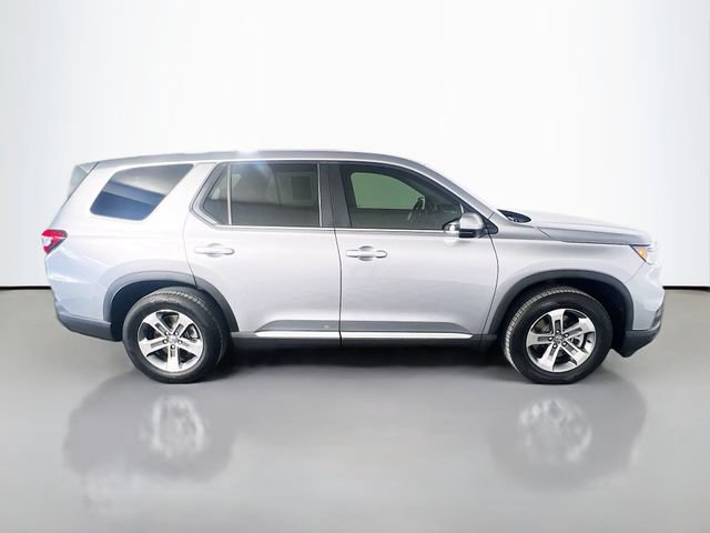 Certified 2025 Honda Pilot EX-L image 9