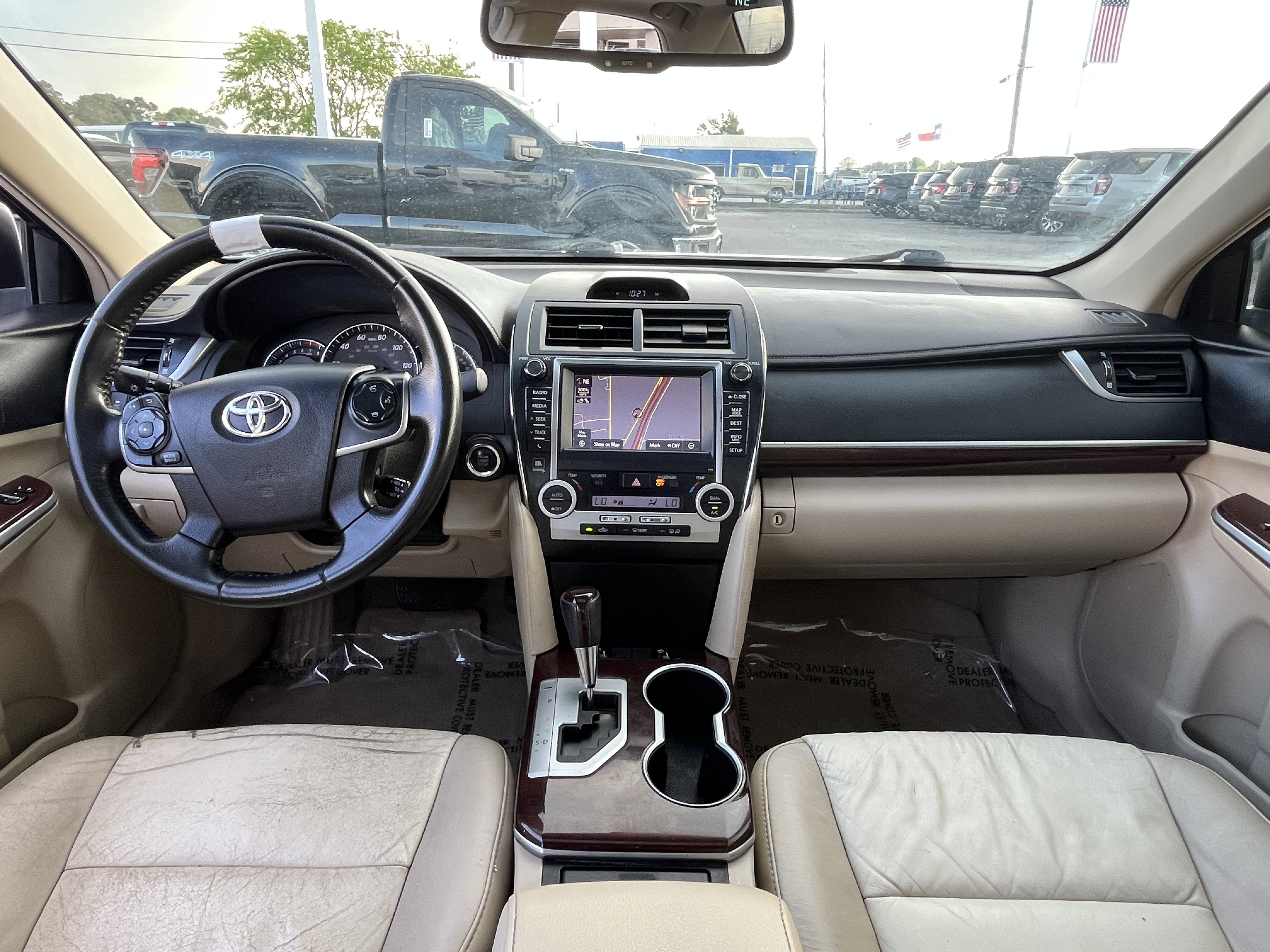 Used 2012 Toyota Camry XLE image 30