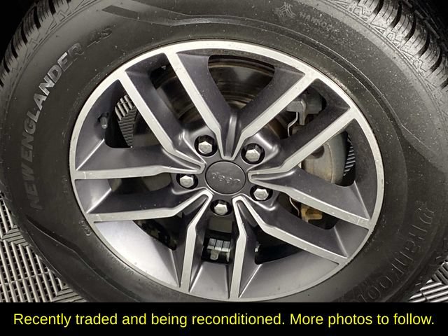 Used 2020 Jeep Grand Cherokee Limited AWD/4WD image 27