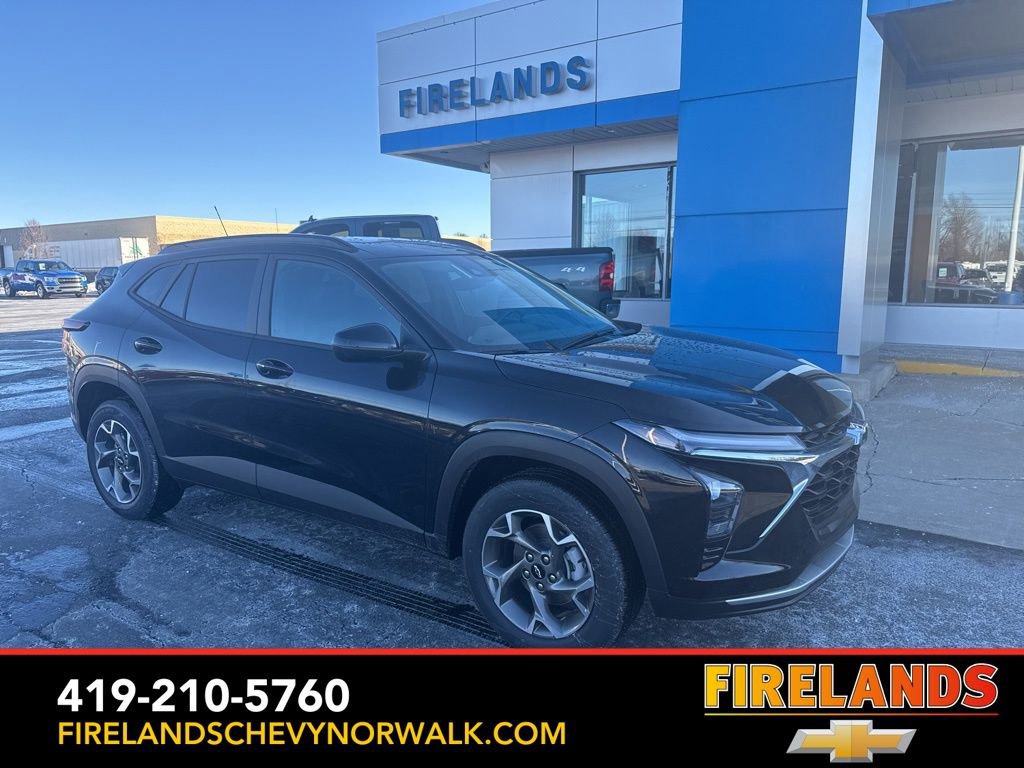 New 2026 Chevrolet Trax LT w/ Sunroof Package