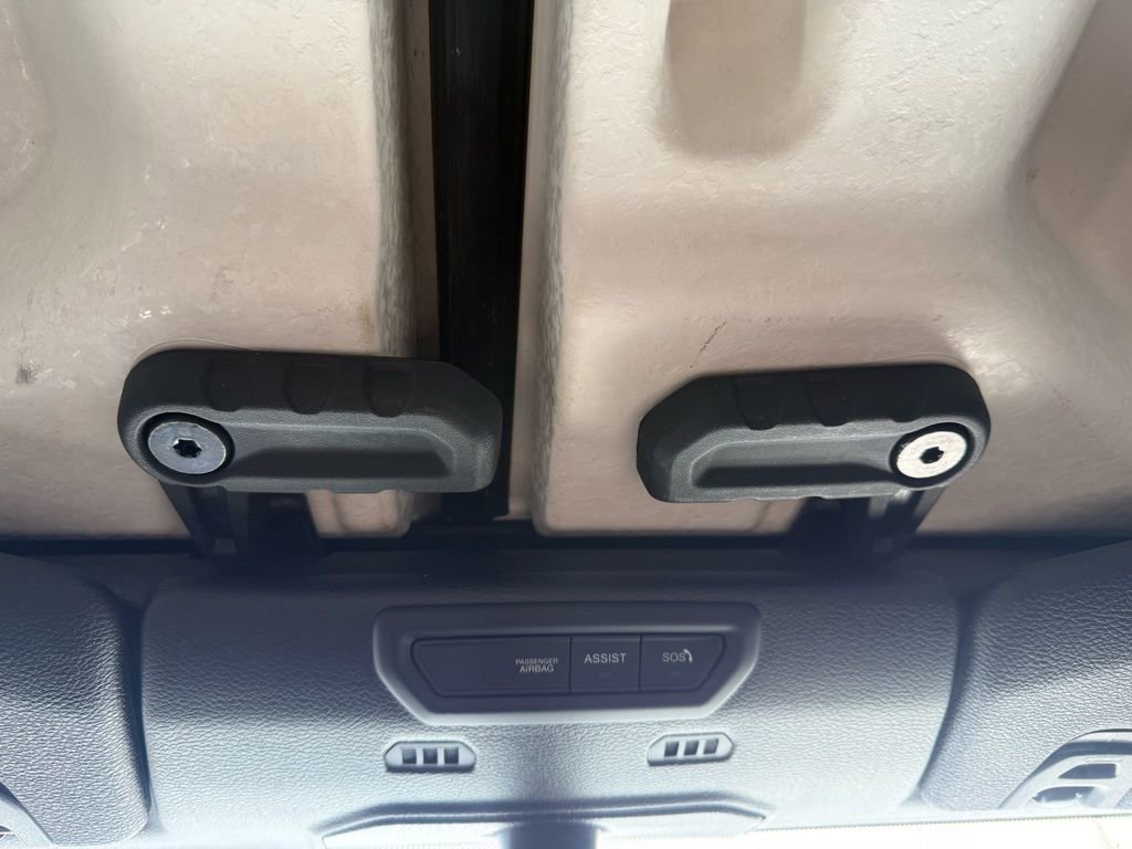 Used 2022 Jeep Wrangler Unlimited Sport image 31