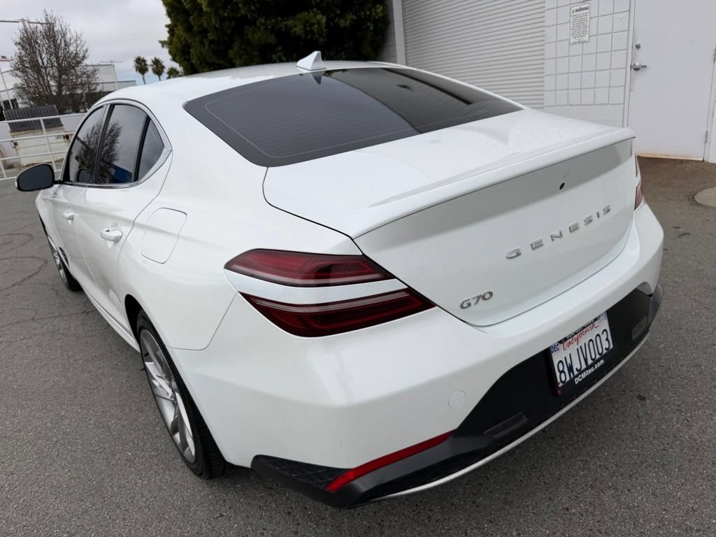 Used 2022 Genesis G70 2.0T RWD image 4