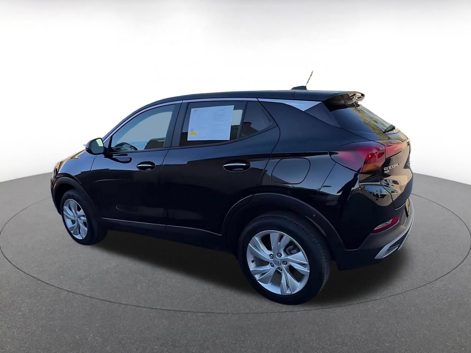 Used 2025 Buick Encore GX Preferred AWD/4WD image 9
