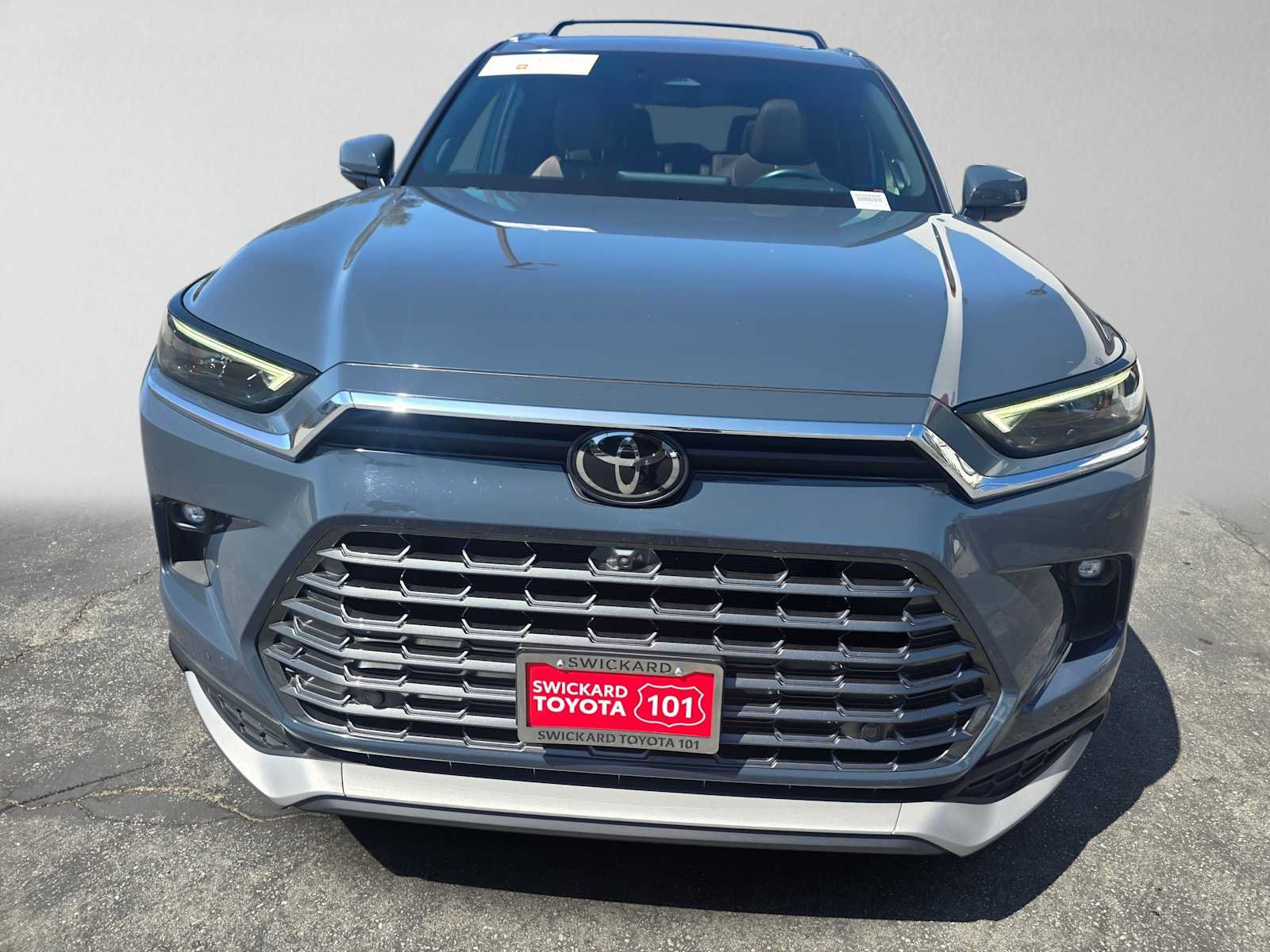 Used 2024 Toyota Grand Highlander AWD Hybrid image 8