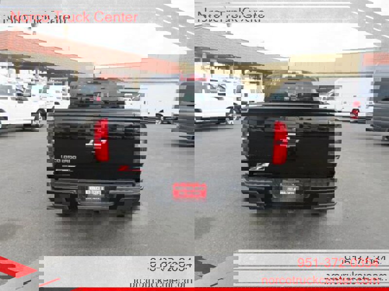 Used 2016 Chevrolet Colorado Z71 w/ Z71 Midnight Edition image 6