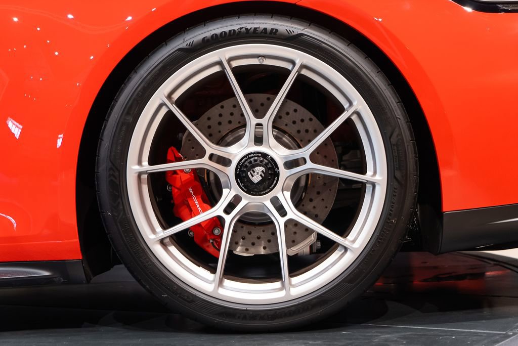 Used 2026 Porsche 911 GT3 RWD image 15