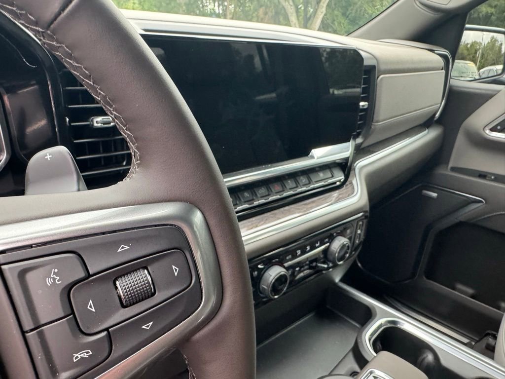 Used 2026 Chevrolet Silverado 1500 LTZ image 10