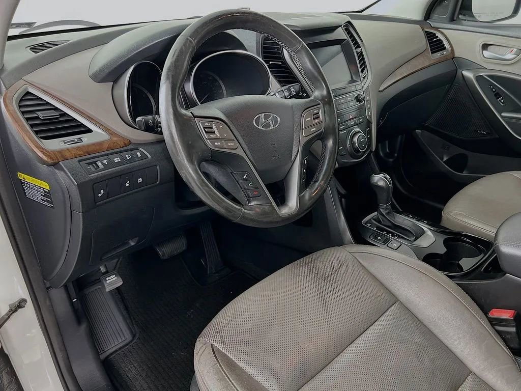 Used 2019 Hyundai Santa Fe XL w/ Cargo Package FWD image 10