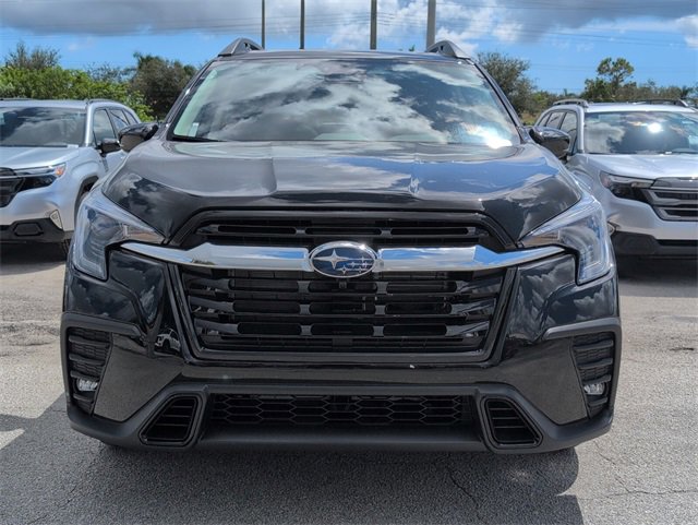 New 2025 Subaru Ascent Limited image 3