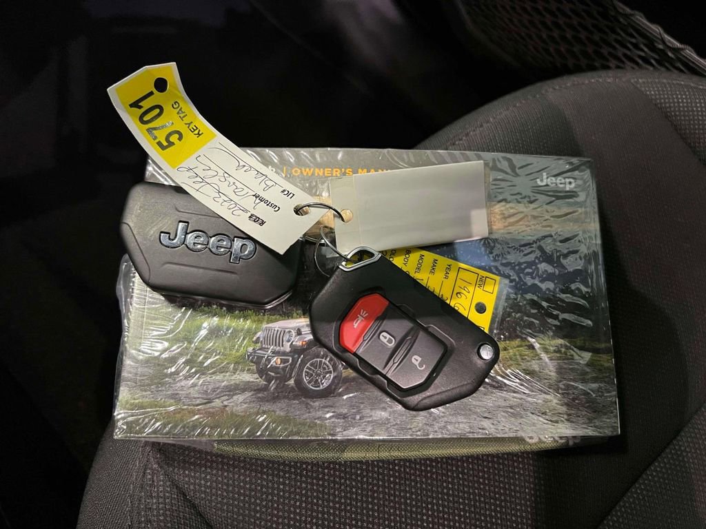 Used 2023 Jeep Wrangler Sport S AWD/4WD image 32