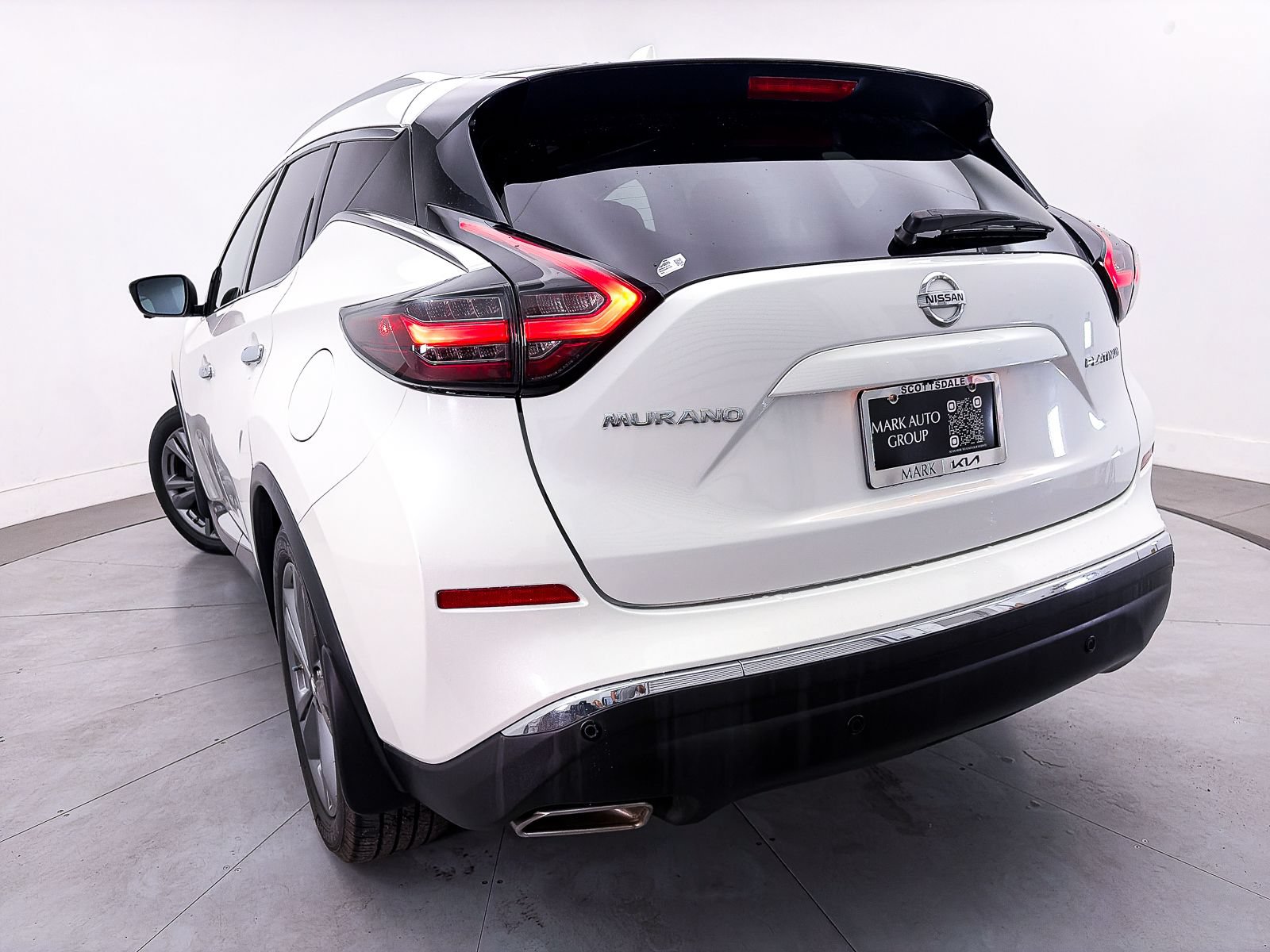Used 2019 Nissan Murano Platinum w/ Cargo Package FWD image 4