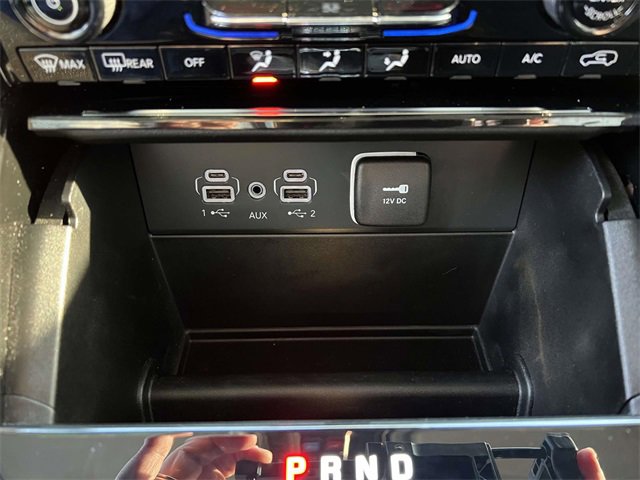 Used 2023 Jeep Grand Cherokee Laredo image 21