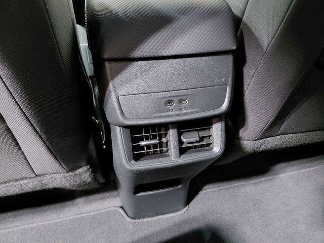 Used 2026 Chevrolet Equinox LT AWD/4WD image 48