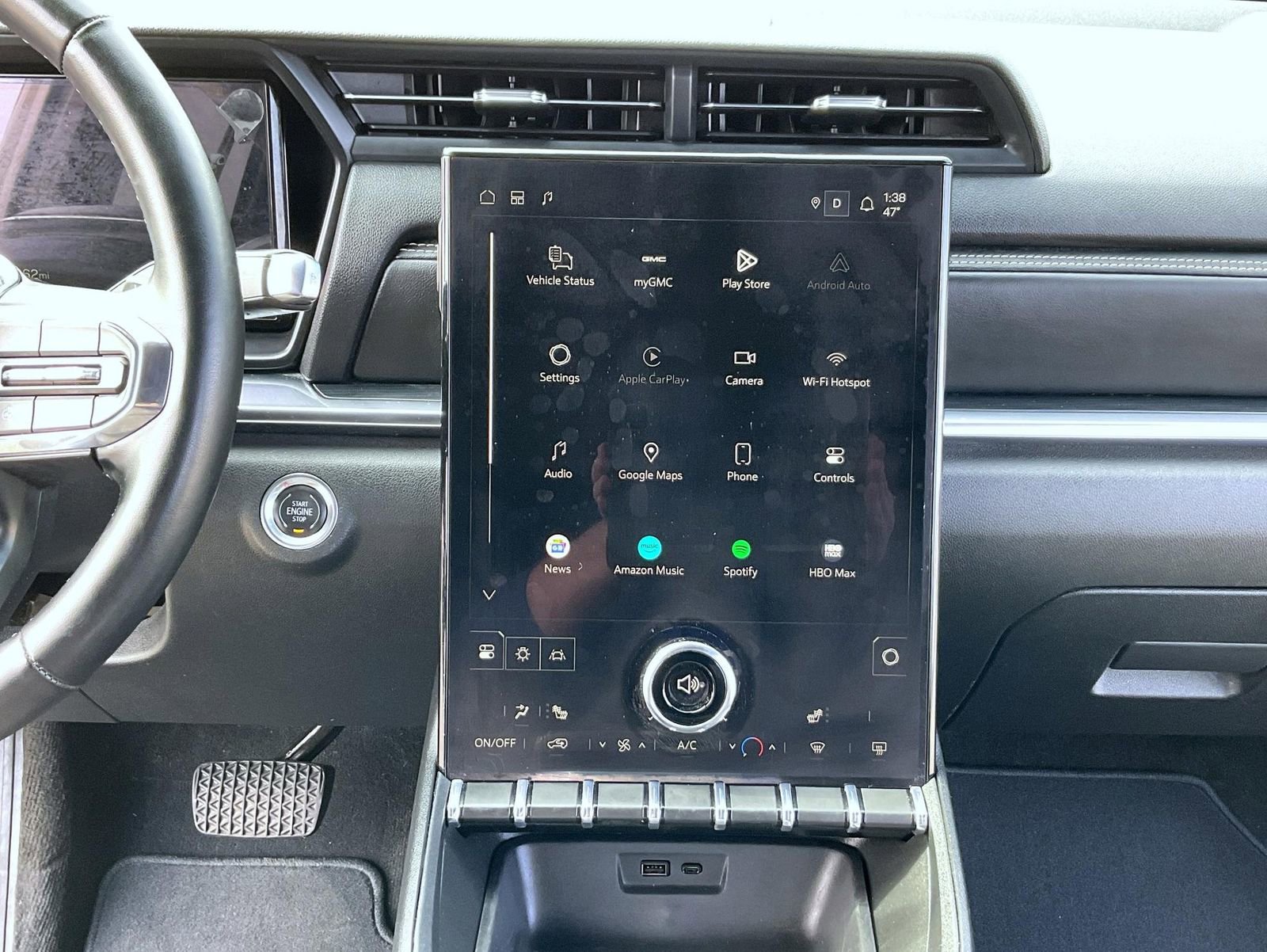 Certified 2026 GMC Terrain Elevation w/ Technology Package II image 13