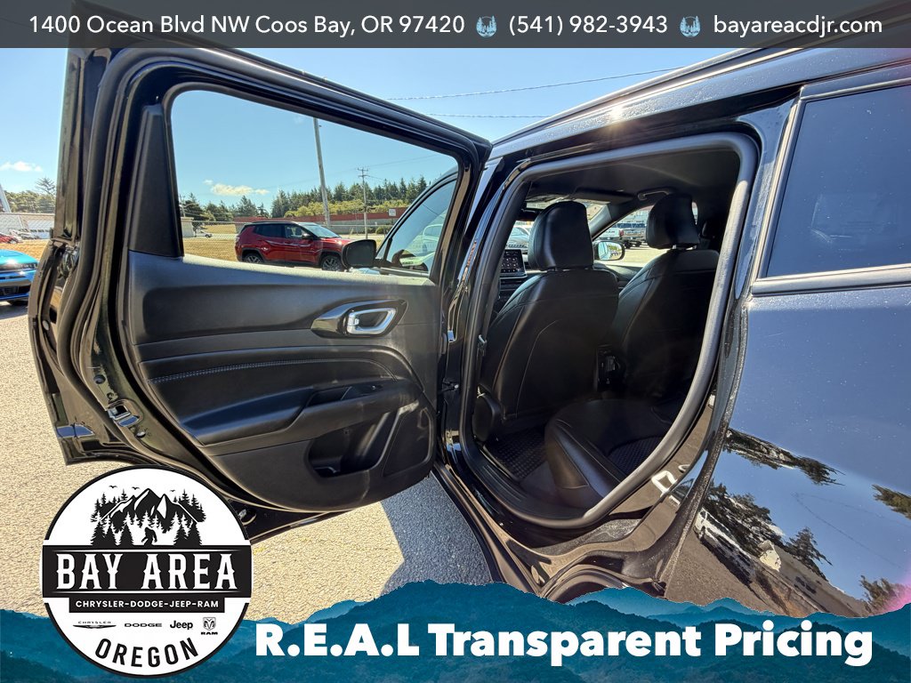 Used 2025 Jeep Compass Latitude w/ Convenience Group AWD/4WD image 15