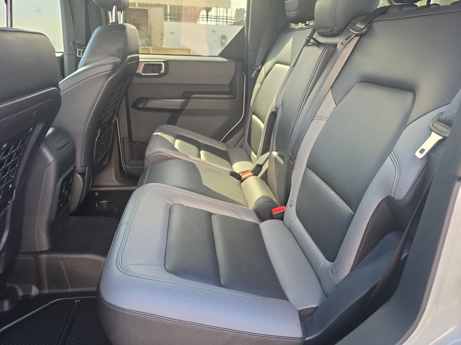 Used 2024 Ford Bronco Black Diamond AWD/4WD image 21
